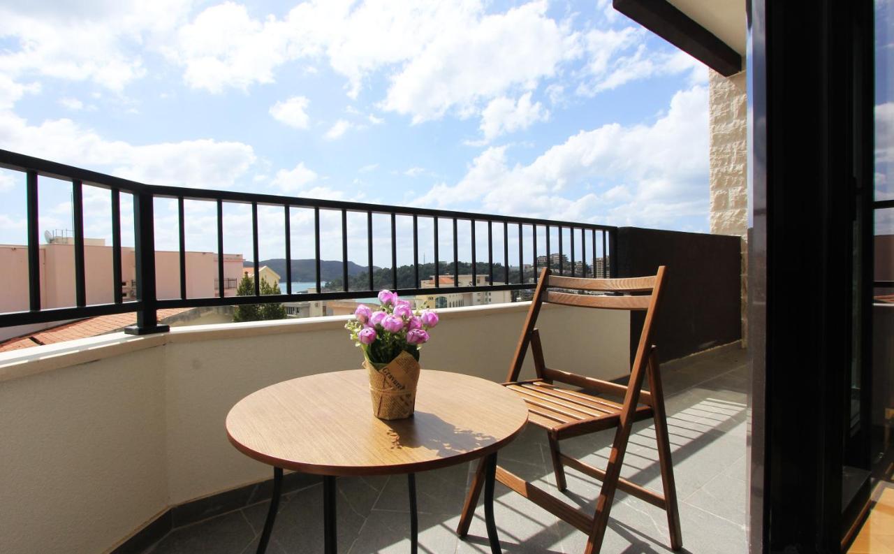Sea View Apartment In Becici Budva Bagian luar foto